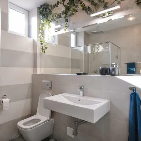 Chic 1br With Terrace In Center By Flat Mаnager Apartmán