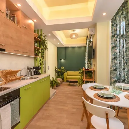 Apartmán Cozy Jungle Oasis 1bd With Terrace In Center By Flat Mаnager