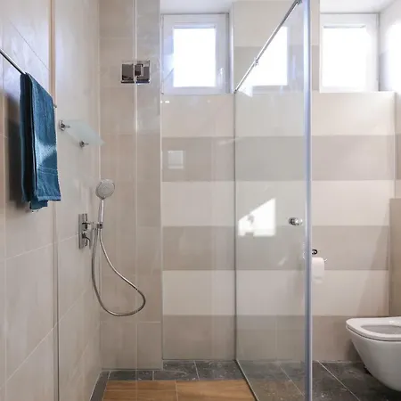 Chic 1br With Terrace In Center By Flat Mаnager * 索菲亞