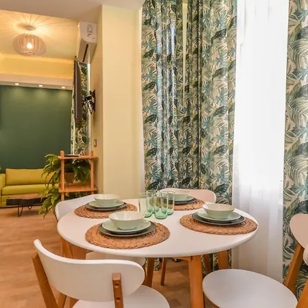 Chic 1br With Terrace In Center By Flat Mаnager *